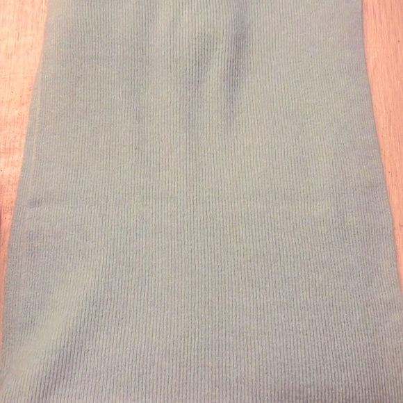 J Crew Two Pieces Ribbed Beanie In Supersoft Yarn and Ribbed Scarf In Supersoft - Picture 8 of 9